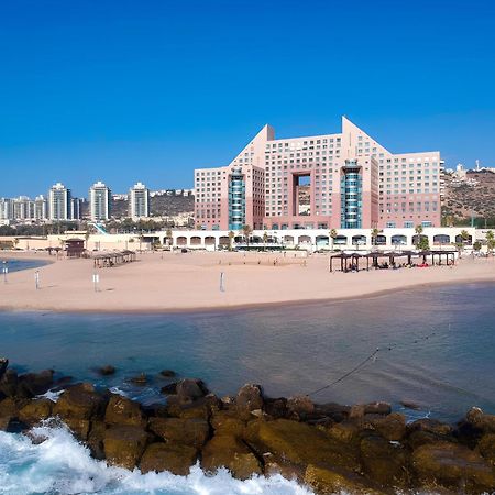 Almog Beach Apt Hotel מלון דירות אלמוג ביץ' Haifa Ngoại thất bức ảnh