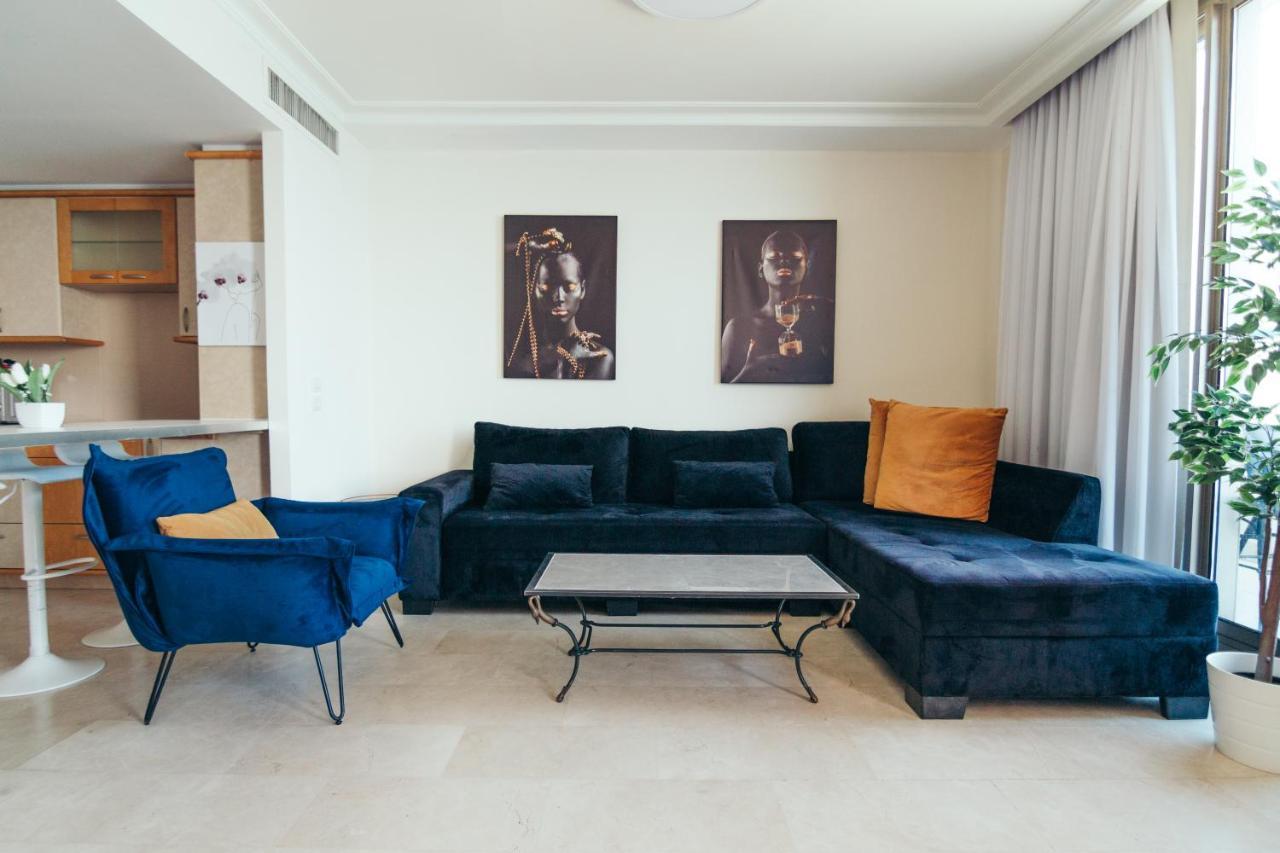 Almog Beach Apt Hotel מלון דירות אלמוג ביץ' Haifa Ngoại thất bức ảnh