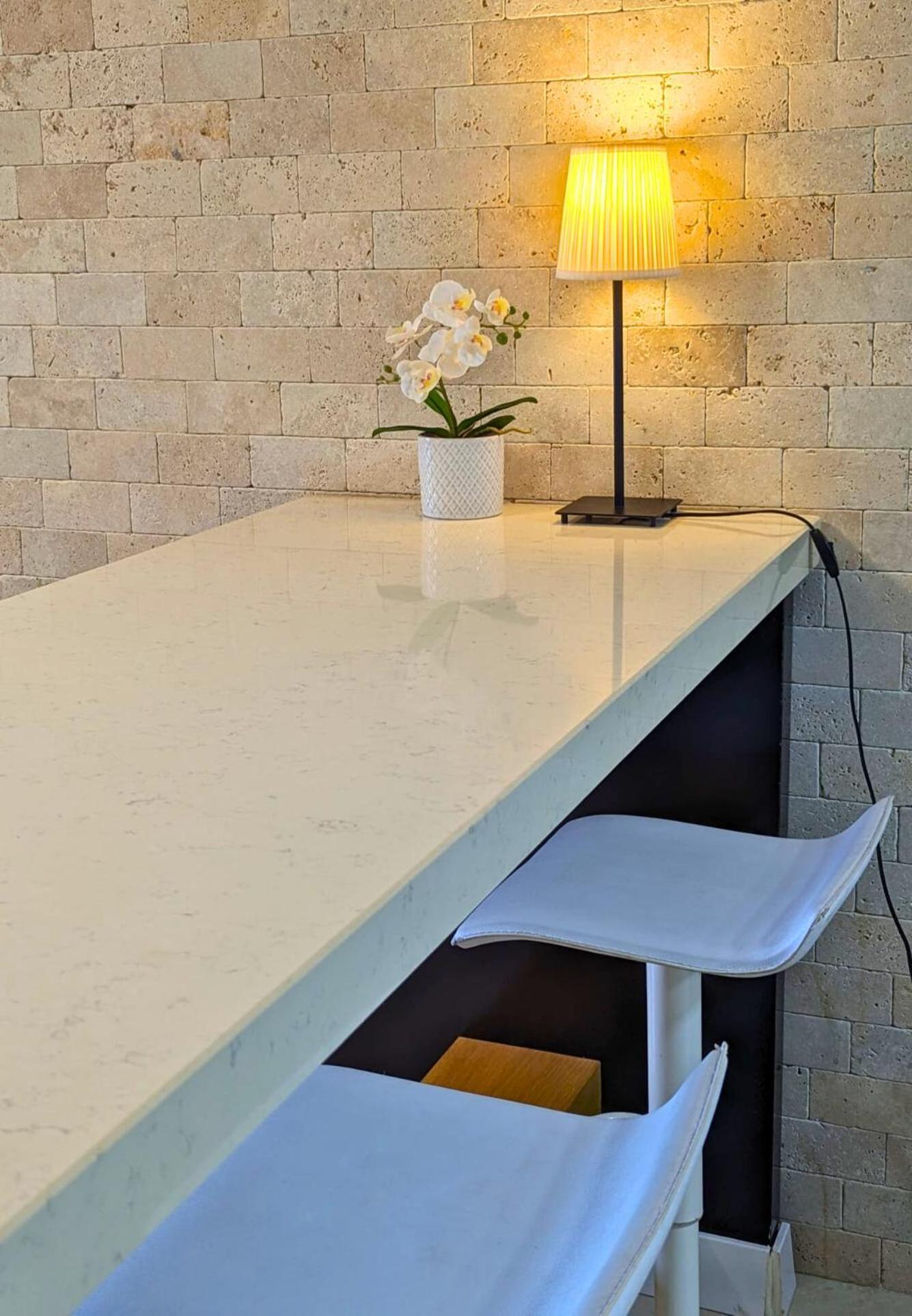 Almog Beach Apt Hotel מלון דירות אלמוג ביץ' Haifa Ngoại thất bức ảnh