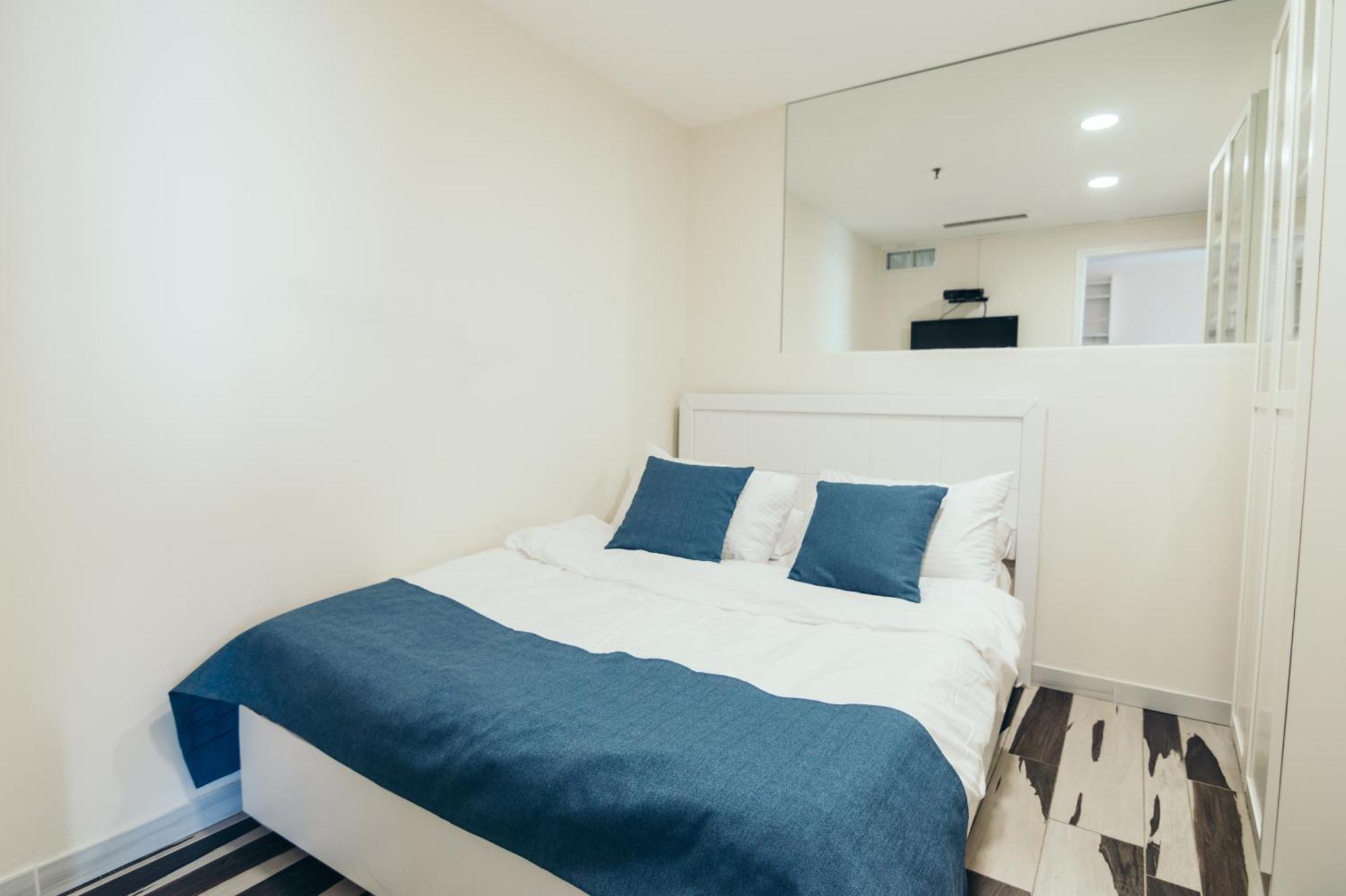 Almog Beach Apt Hotel מלון דירות אלמוג ביץ' Haifa Ngoại thất bức ảnh